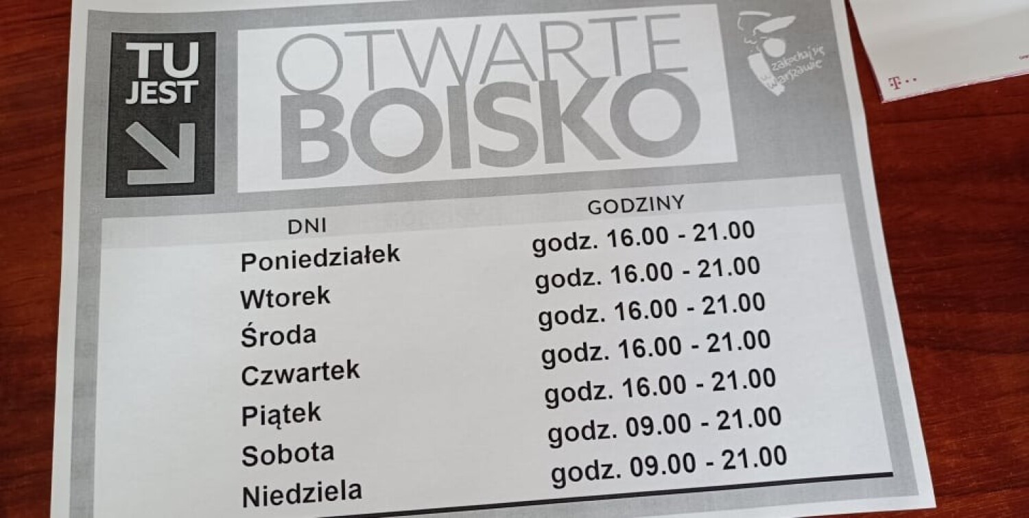 godziny otwarcia boiska szkolnego